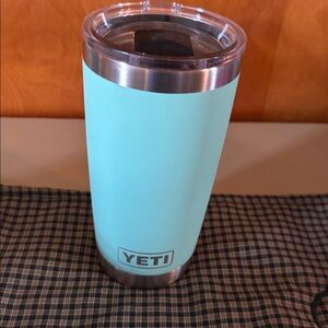 Yeti Rambler Tumbler in Mint Green with Stainless Accents